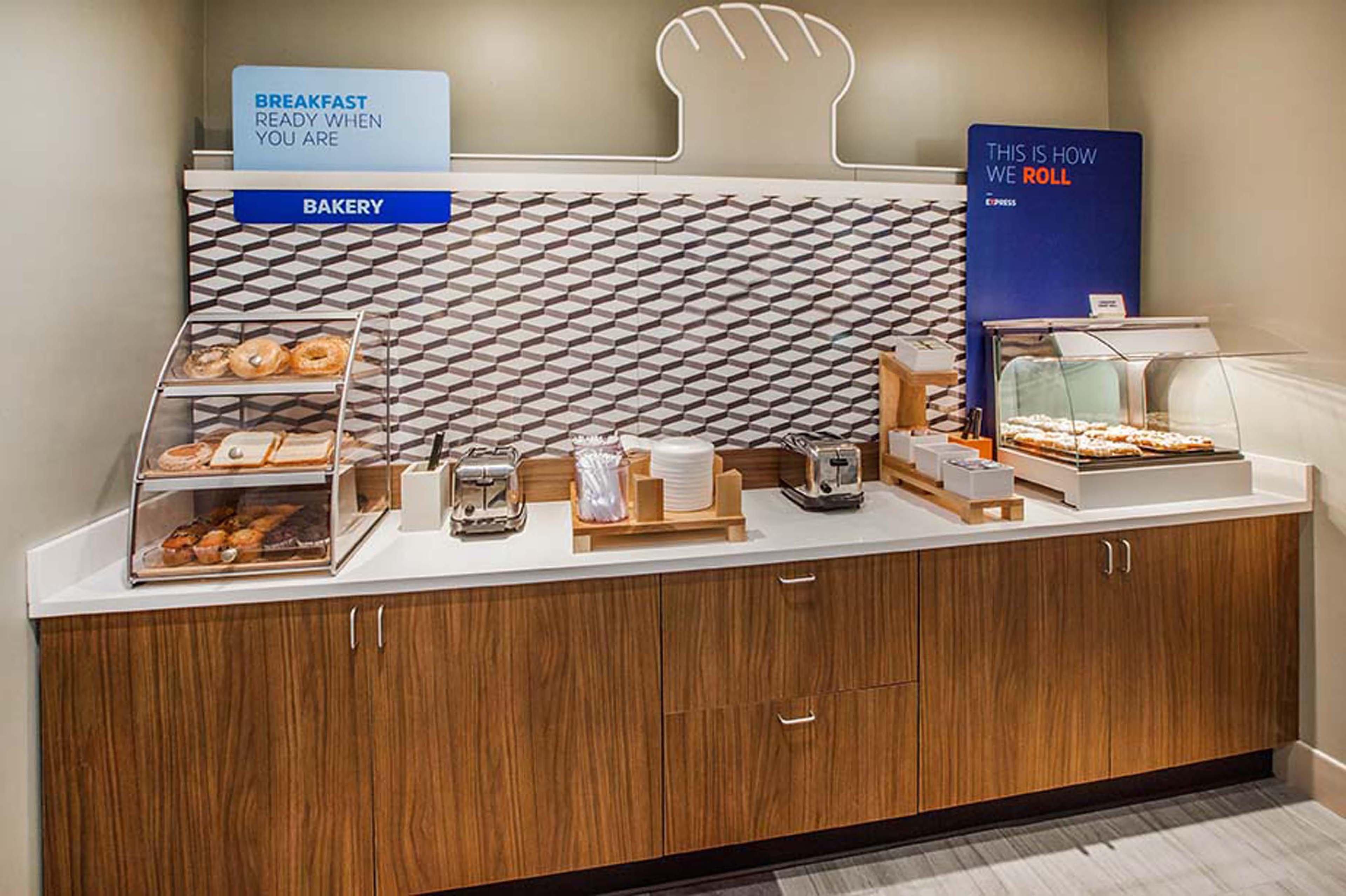 Holiday Inn Express & Suites Farmington Hills - Detroit By Ihg Kültér fotó