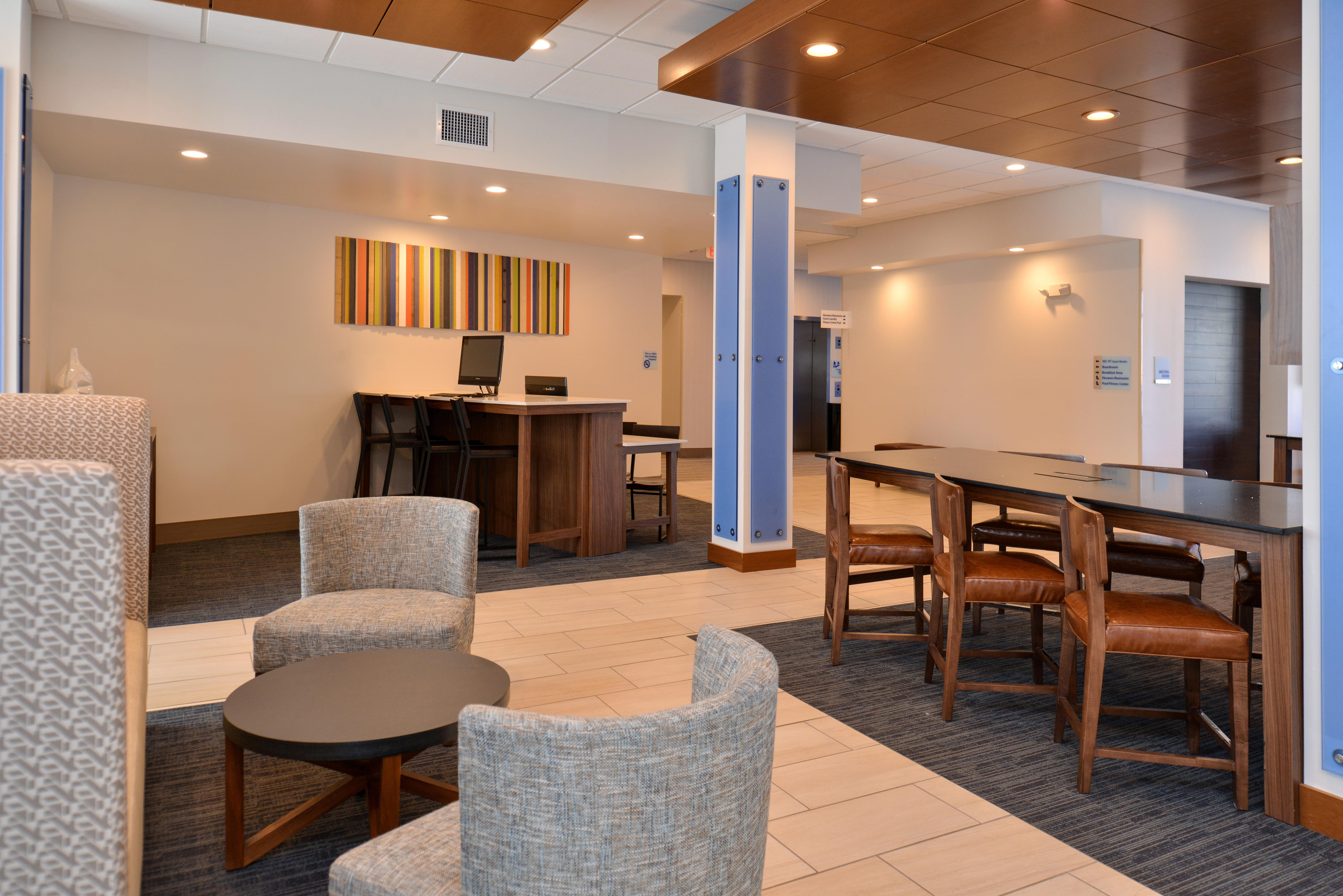 Holiday Inn Express & Suites Farmington Hills - Detroit By Ihg Kültér fotó