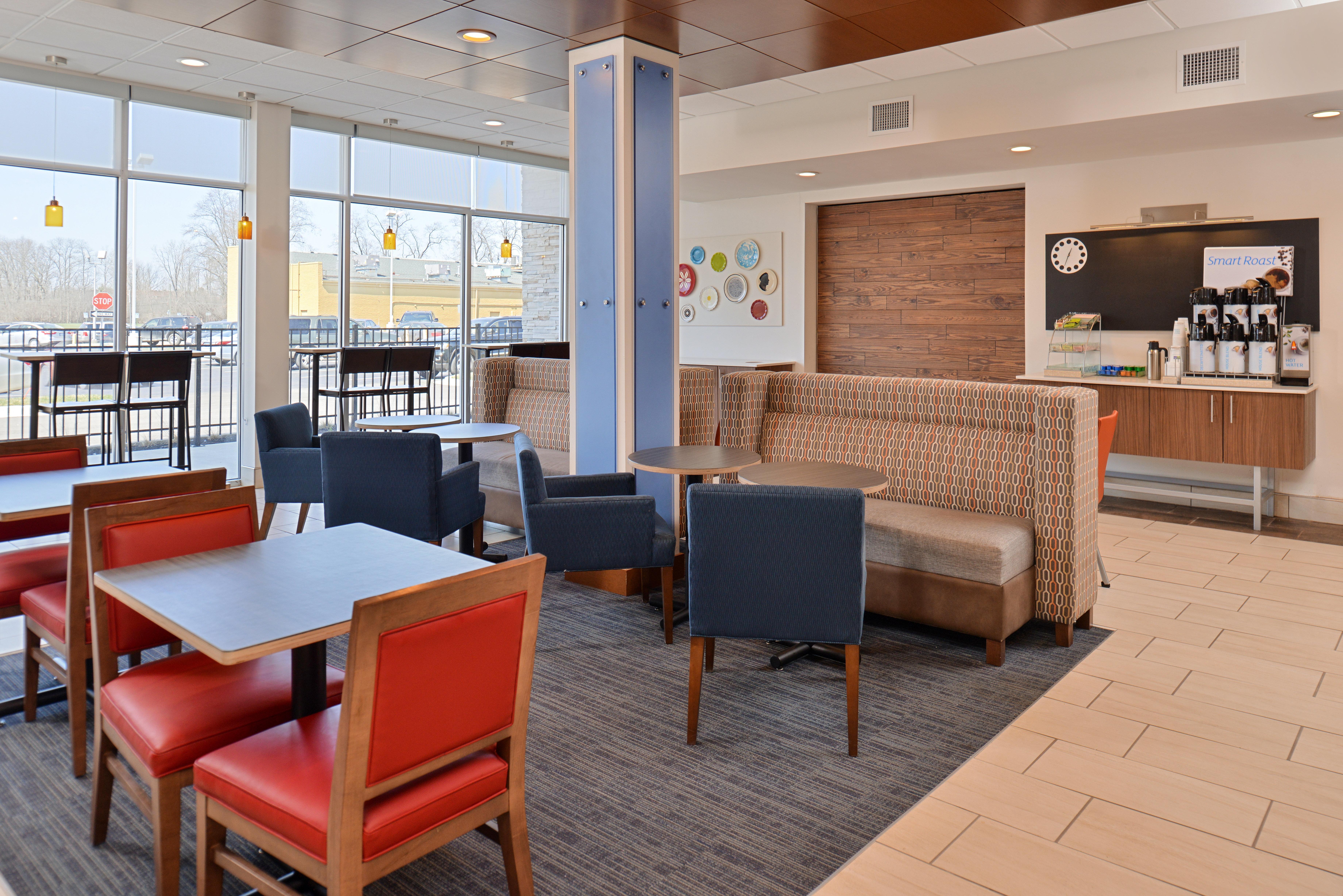 Holiday Inn Express & Suites Farmington Hills - Detroit By Ihg Kültér fotó